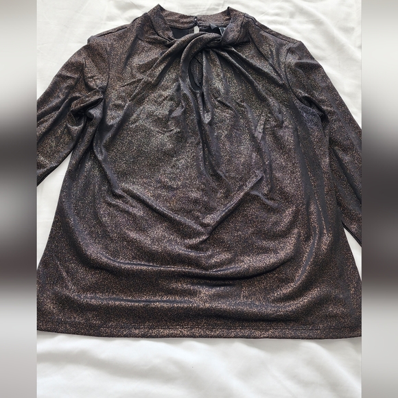 Top - Picture 2 of 7